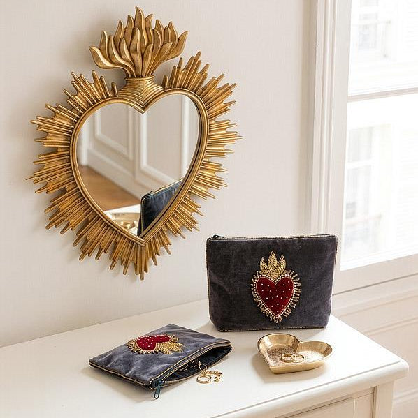 Rimmed Heart Gold Tray